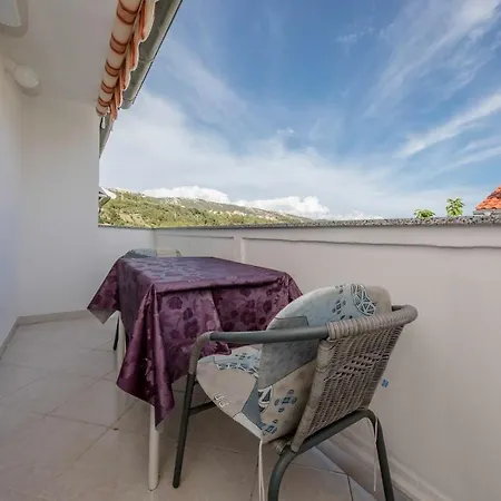 بيت ضيافة Biserka 3129 3*