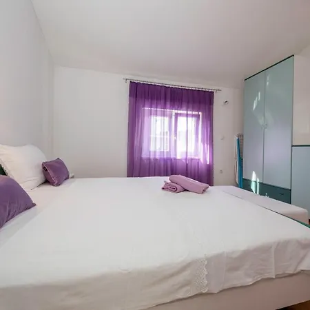 Biserka 3129 بيت ضيافة